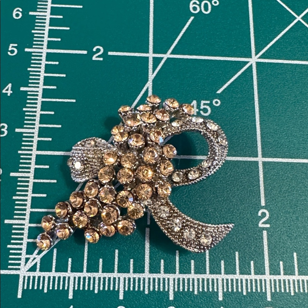 VTG 1980s signed ROM pink and white rhinestone bow brooch - Picture 10 of 10